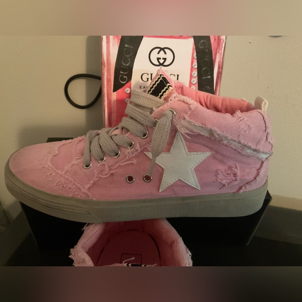 New Pink Tennis Shoe